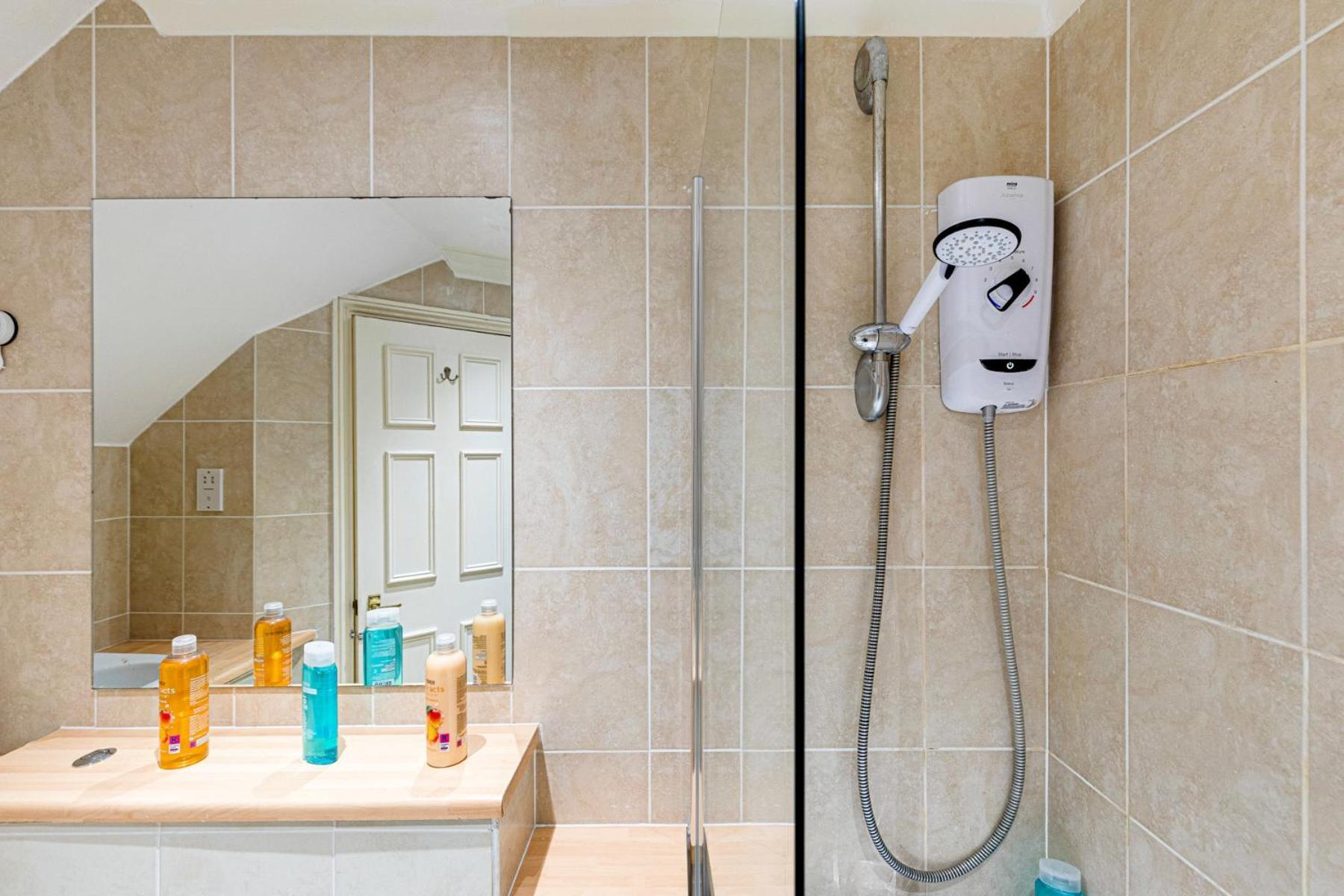 Luxstay2 Earls Court Apartment - Sleeps Up To 8 런던 외부 사진