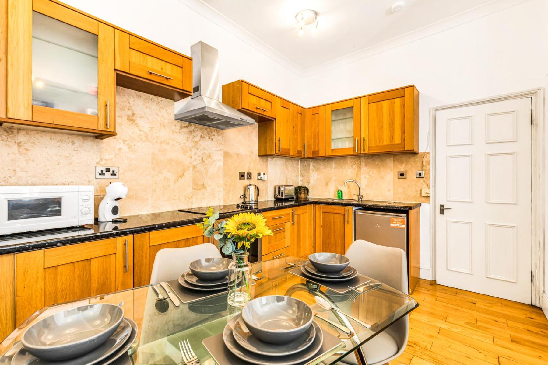 Luxstay2 Earls Court Apartment - Sleeps Up To 8 런던 외부 사진